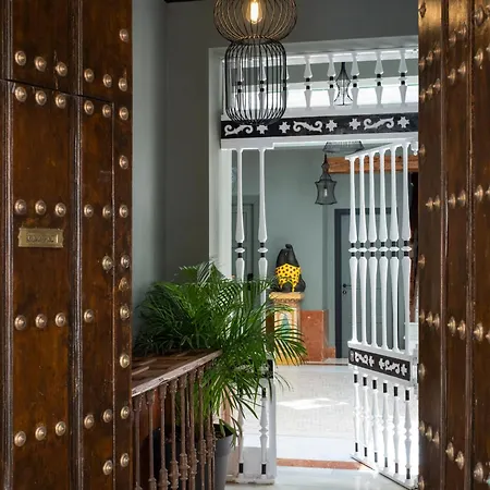 Apartment Puerta De Armas Seville